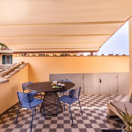 Romac - Condotti Penthouse In The Spanish Steps Area